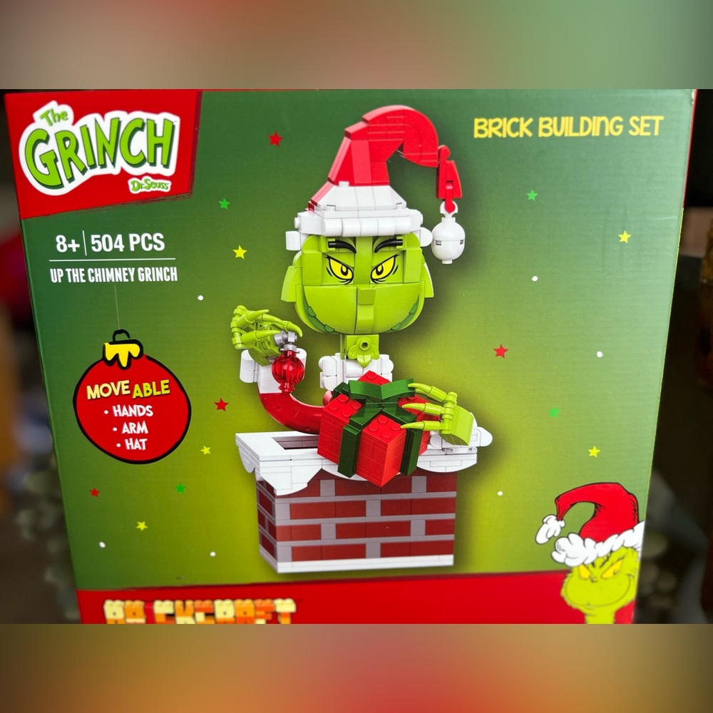 Grinch Brick Building Set - Picture 2 of 2